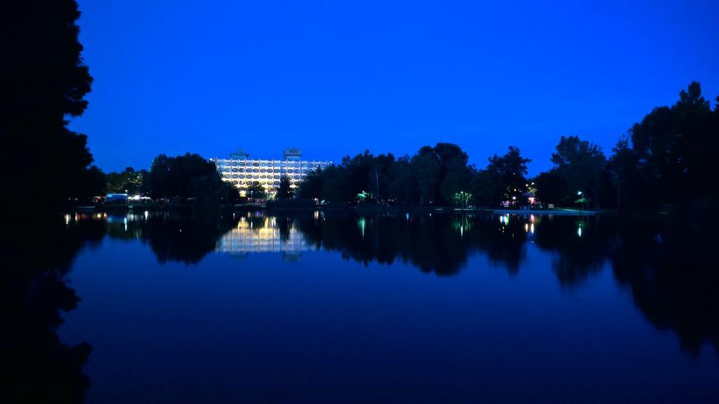 Hotel Claudius Szombathely Buitenkant foto