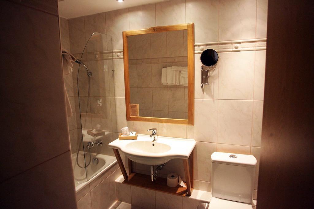 Hotel Claudius Szombathely Buitenkant foto