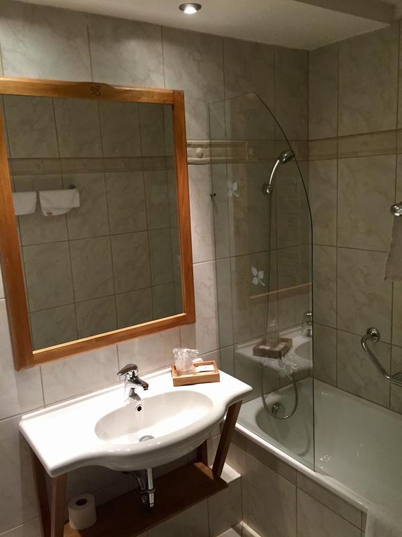 Hotel Claudius Szombathely Buitenkant foto